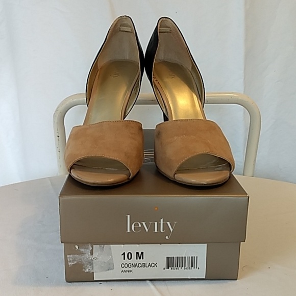 Levity Annik open toe pump - Picture 7 of 8